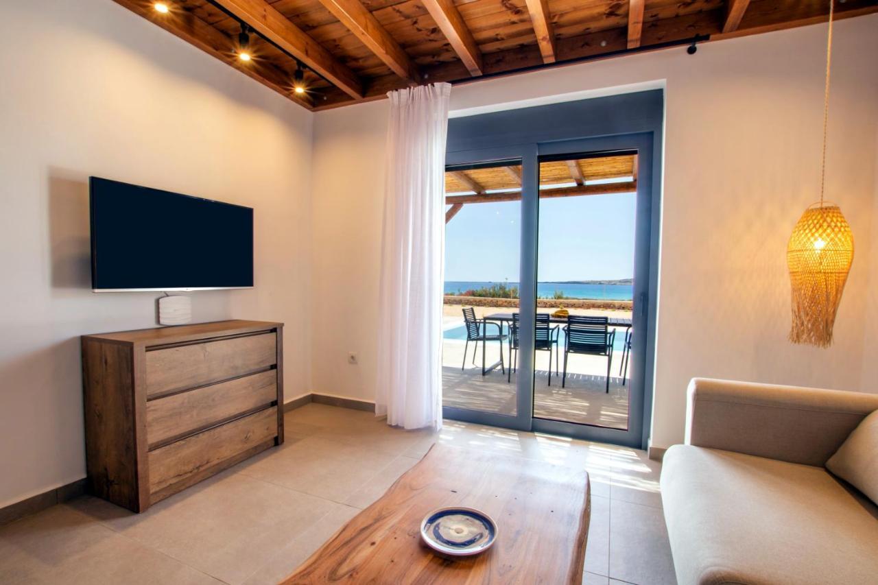 Cato Agro 3, Seafront Villa With Private Pool Afiartis Exterior photo